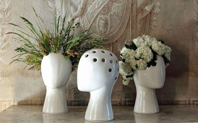 Diferentes Jarrones Blancos Decorativos Con Flores 3d Y Diseños De