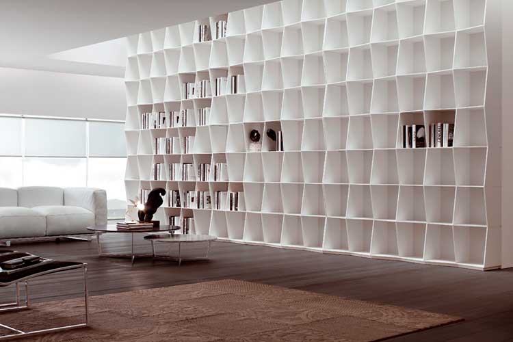 Librería de diseño grande para salón
