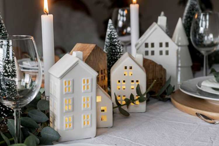 adornos Navidad de cerámica en forma de casa