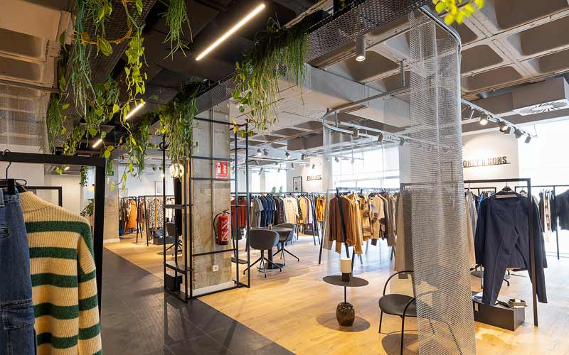 Mobiliario a medida para tiendas de ropa