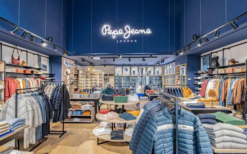 Mobiliario a medida para tiendas de ropa