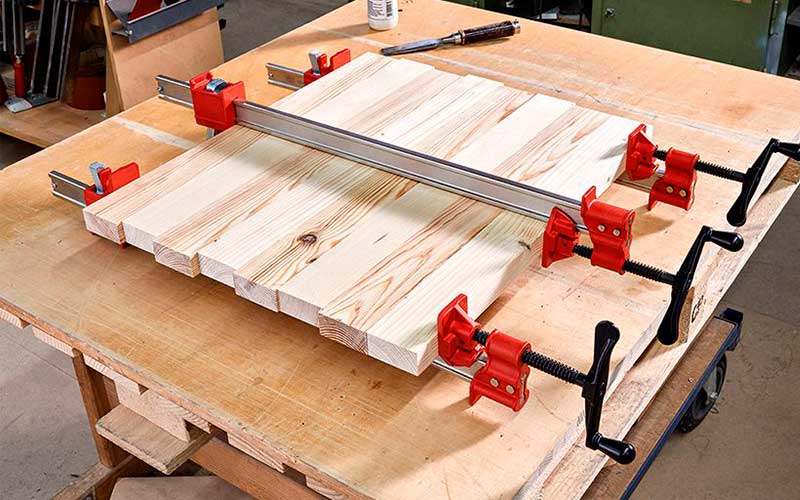 Cómo cortar madera en casa