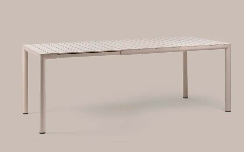 Mesa de jardín extensible