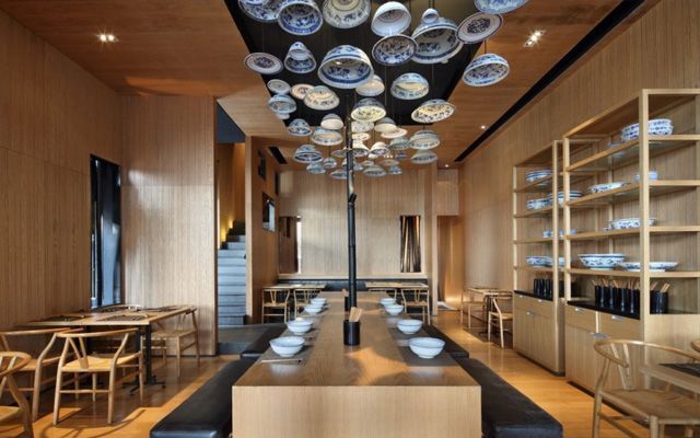 Ideas para decorar restaurantes con platos