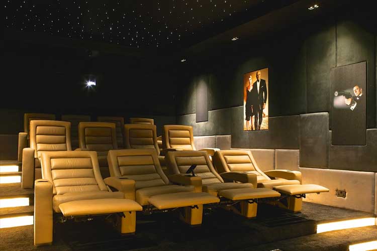 7 ideas de Cinema in house  diseño de cine en casa, sala de cine en casa,  decoración de cine en casa