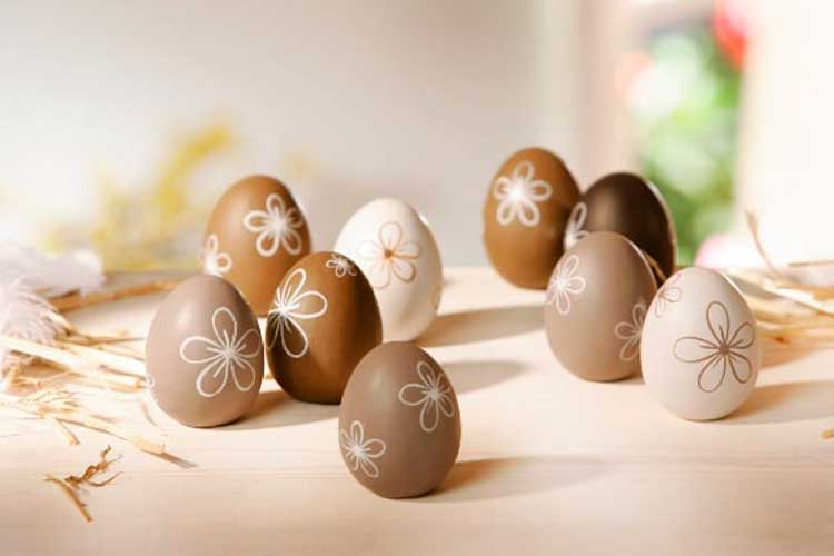 decoración con huevos de Pascua